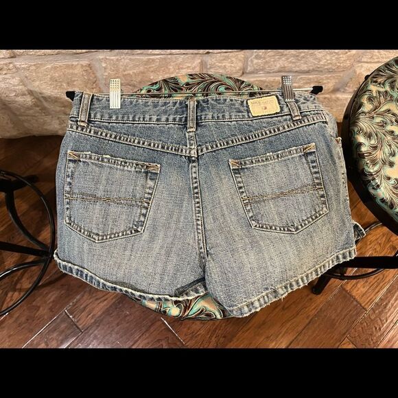 BKE Jean shorts. Worn apx twice - Picture 2 of 5